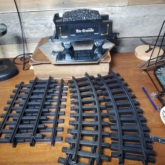 G-Scale Rio Grande Coal Car and Seven (7) Track Lengths by Scientific Toys Ltd. - Picture 7 of 7